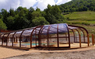 ¿Sabes qué ventajas proporciona instalar una cubierta para tu piscina?