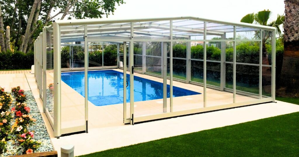 Cubierta para piscina Capri alta en color blanco